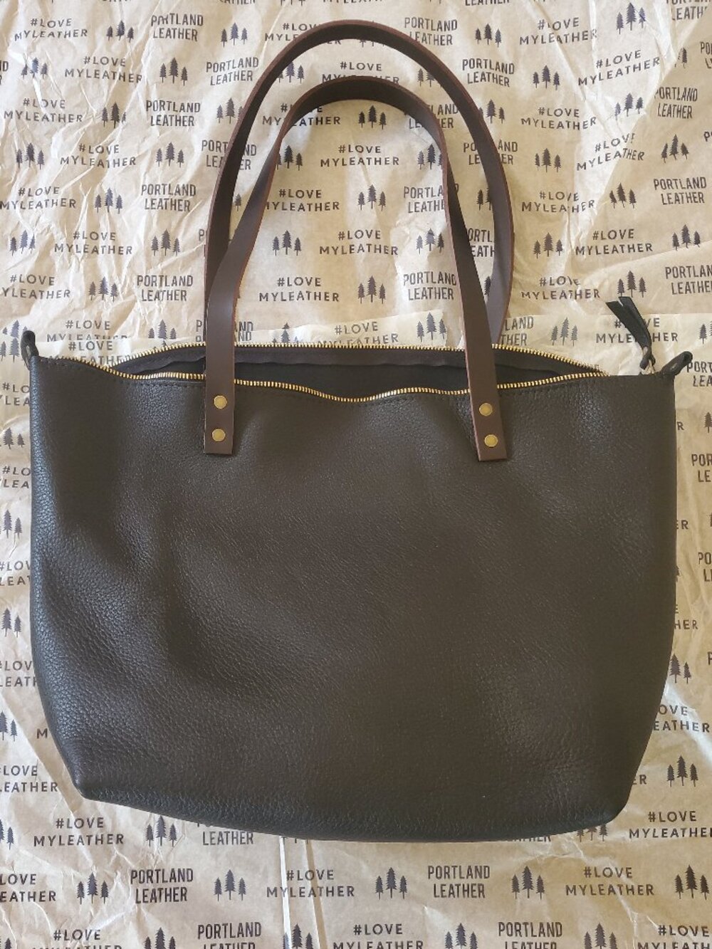 BNNU Portland Leather Goods Large Zippered Pebbled Black Tote